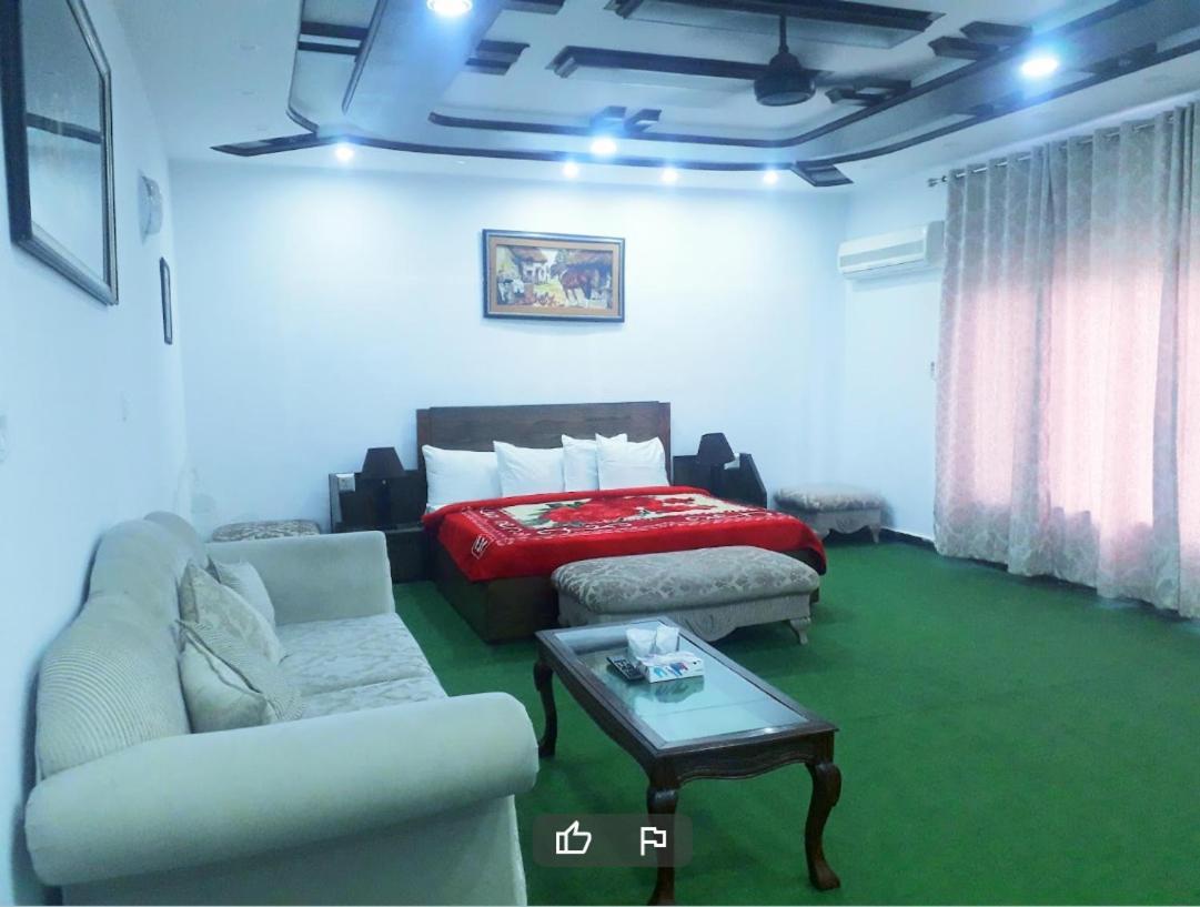 Mulberry Guest House F-10 Islamabad Ngoại thất bức ảnh