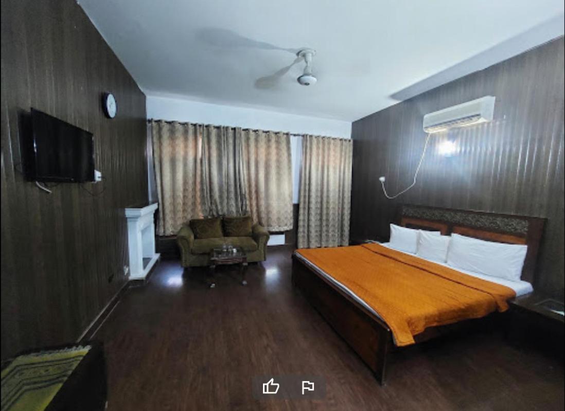 Mulberry Guest House F-10 Islamabad Ngoại thất bức ảnh