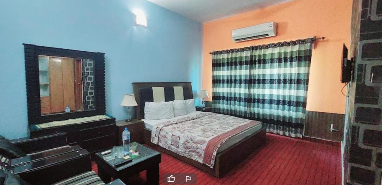 Mulberry Guest House F-10 Islamabad Ngoại thất bức ảnh