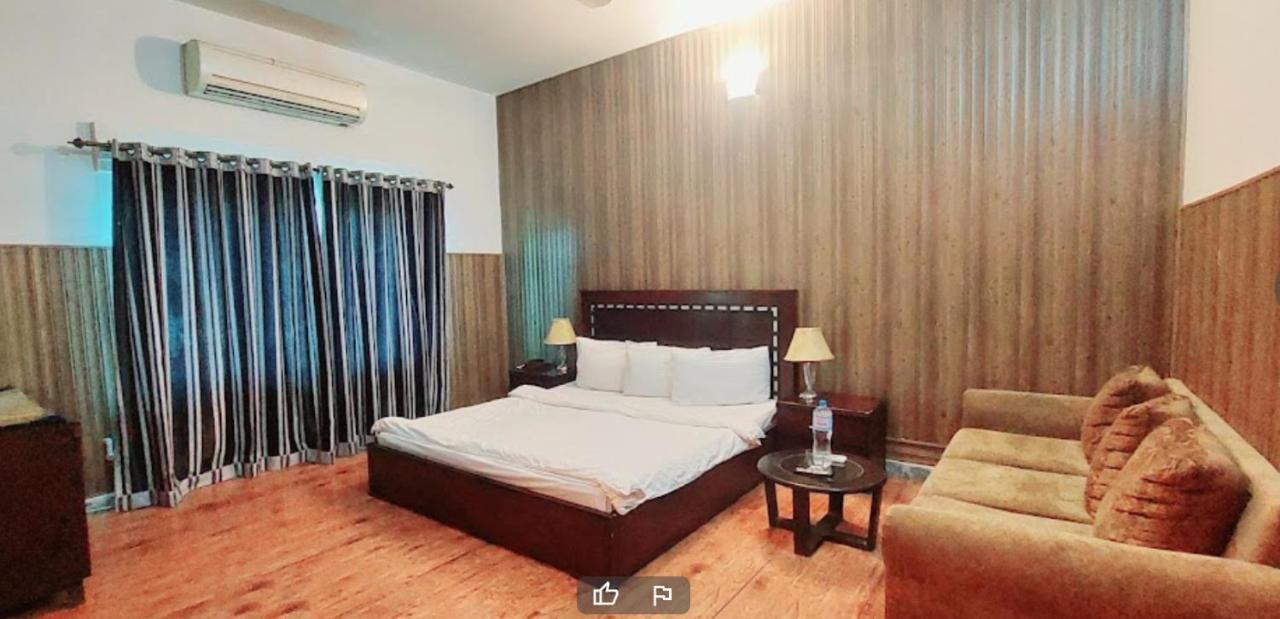 Mulberry Guest House F-10 Islamabad Ngoại thất bức ảnh