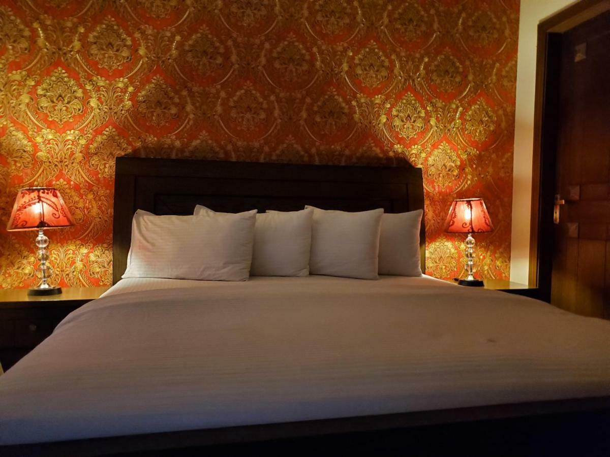 Mulberry Guest House F-10 Islamabad Ngoại thất bức ảnh